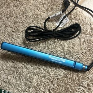 Babyliss pro 1” titanium flat iron